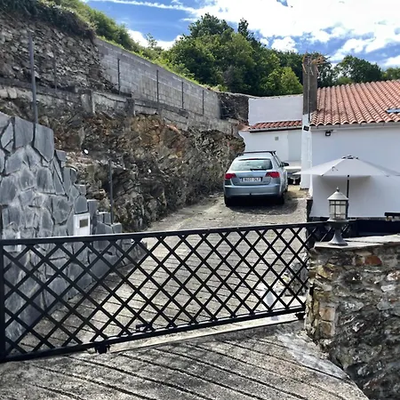 Casa Santi Y Laura